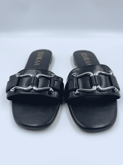 Buckle Flats
