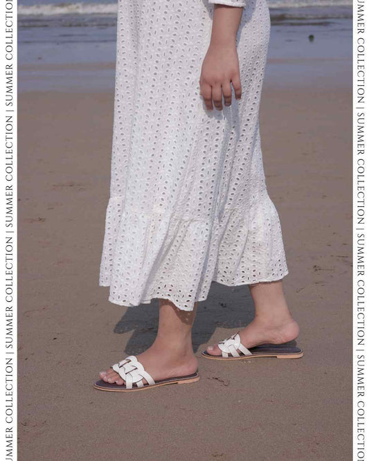 Cut out Flats