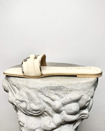 Buckle Flat