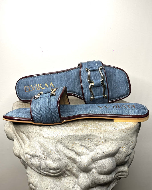 Buckle Flat
