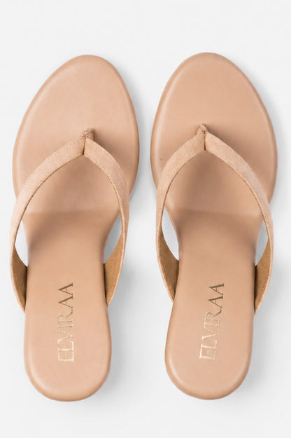 Plain suede wedges