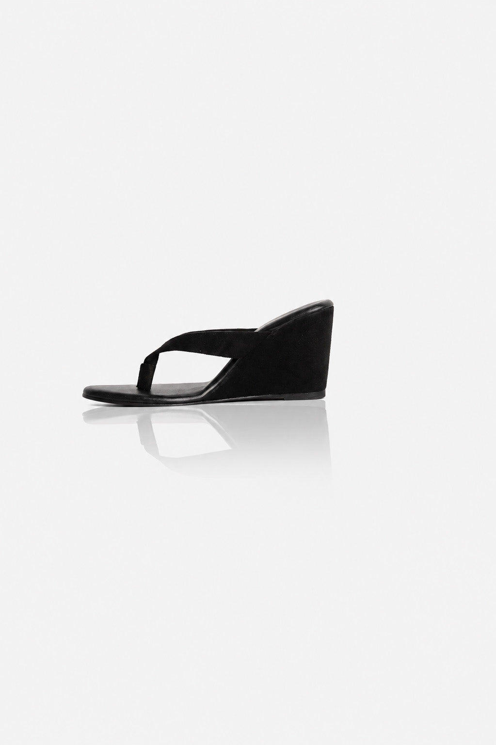 Plain suede wedges